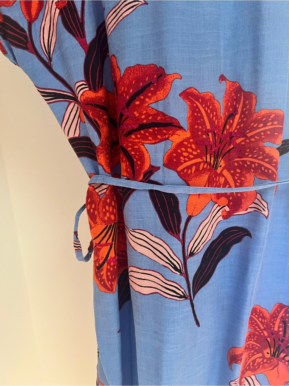 DVF Resort Wear Wrap Dress - Picture 5 of 9